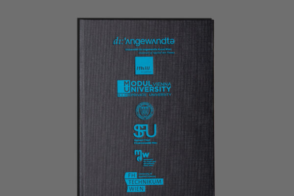 Cover Leinen blau verschiedene logos
